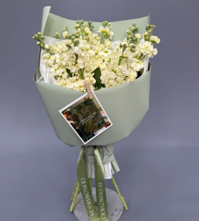 Букет из маттиолы