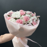 Букет из хризантемы, диантуса и статицы