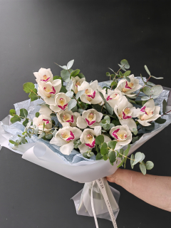 Букет из орхидеи 