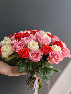 Букет из 51 розы микс 