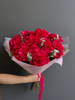 Букет из 11 французских роз фуксия 