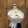 Букет на выпускной из хризантемы кустовой и танацетума