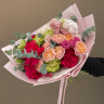 Букет из французской розы эустомы и гортензии 