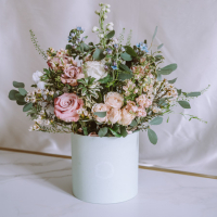 В шляпной коробке